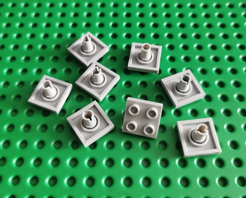 Lego Platte Pin unten 2x2 neu hellgrau 8 stk. light gray 2476 A166 - Bild 1 von 1