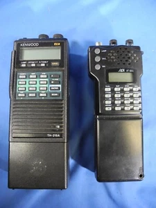 Radio amateur Kenwood TH-215A & ADI AT-201 VHF 2 mètres (non testée - "en l'état") - Photo 1/11