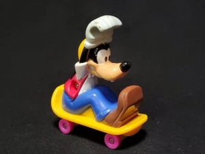 Vintage 2000 McDonalds Disney An Extremely Goofy Movie Goofy 2" Toy Figure - Picture 1 of 5