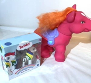 2 MY LITTLE PONY RIGHT HOOF RED & LARGE PINK ORANGE MANE HASBRO TWISTER NIB CUTE - Picture 1 of 10