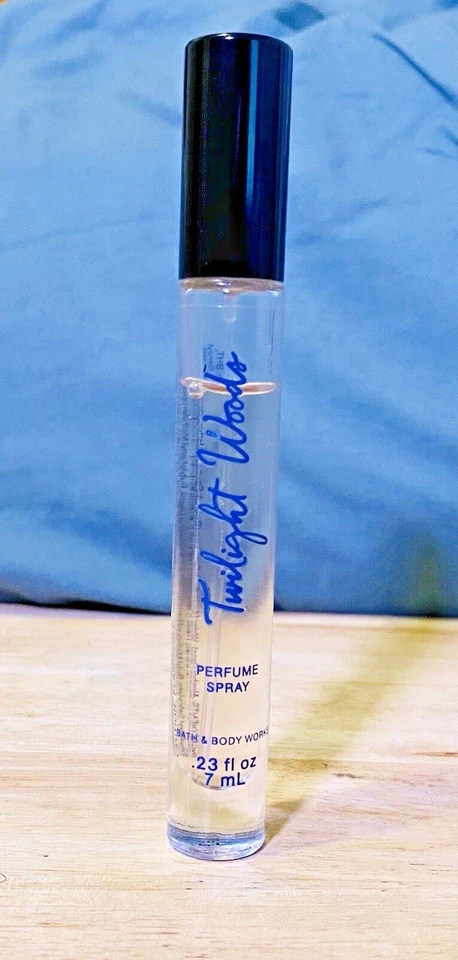 Туалетный спрей Twilight Woods Bath and Body Works 0,23 унции/7 мл - Изображение 1 из 2
