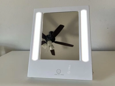 Espejo Iluminado LED Marca Conair H 11/W 9 Foto 1 de 4