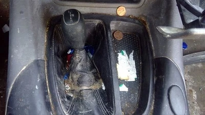 SEQUOIA   2002 Transmission Shift 109333 - Image 1 of 4