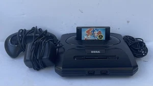 Console Sega Genesis Model 2 MK-1631 autentica con un controller - Foto 1 di 10