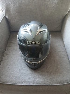 SHARK S 900 X62 AIR BRUSHED GRAFFITI GLOW SERIES MOTORCYCLE HELMET SIZE L $175 - Image 1 of 4