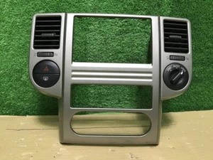 Nissan X-Trail Nt30 Audio Panel Air conditioner outlet - Picture 1 of 2