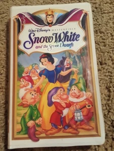Snow White and the Seven Dwarfs Masterpiece Collection (VHS, #1524, Disney) - Picture 1 of 3