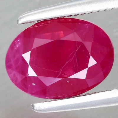 1.46ct t.w 8x5.8mm Oval Natural Red Ruby, Africa-Heated Glass Filling - Image 1 of 4