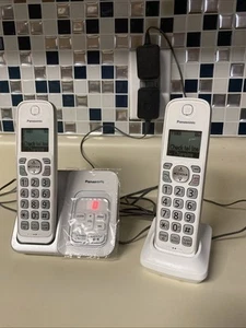 Panasonic KX-TGD530 Answering Machine White Cordless Phone Handset With Cords - Zdjęcie 1 z 3