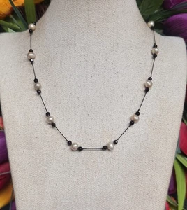 Collar de cuerda con cuentas de ónix negro/perlas con cierre de palanca de oro amarillo de 14k #10 - Imagen 1 de 12
