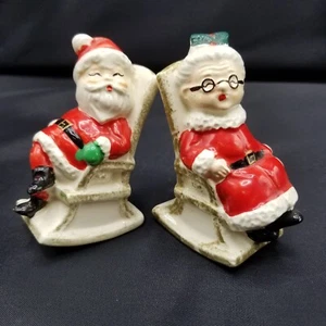 Vintage Enesco Mr & Mrs Santa Claus Christmas Ceramic Salt & Pepper Shaker JAPAN - Foto 1 di 6