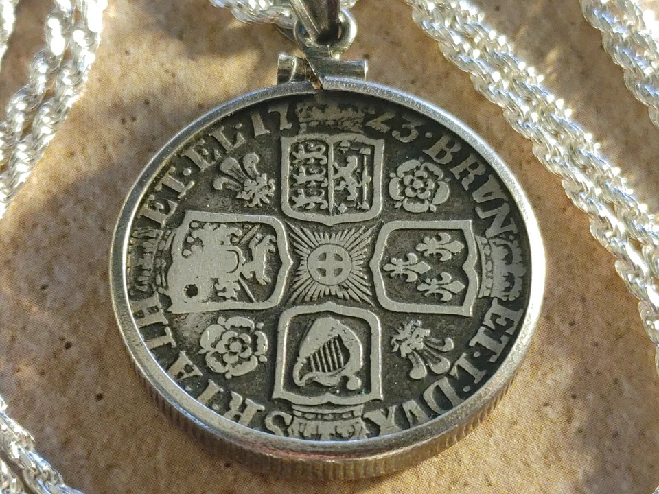 Подлинный 1723 старинный темный английский шиллинг подвеска на 24» серебряная цепочка - Изображение 1 из 4