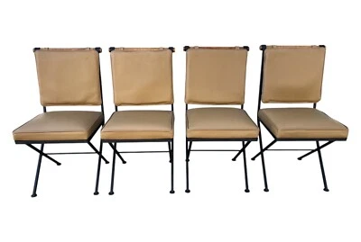 Juego de 4 sillas de comedor de campaña estilo Cleo Baldon - hierro forjado, roble y cuero Foto 1 de 4