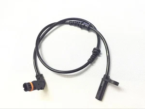 Front Left or Right ABS Wheel Speed Sensor for Mercedes-Benz W204 C230 C250 C280 - Picture 1 of 4