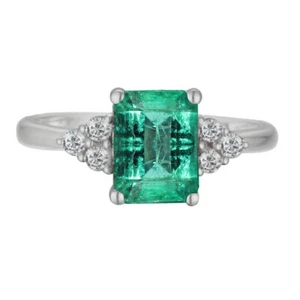 Anello di fidanzamento in oro bianco 14 kt taglio smeraldo colombiano naturale e diamante smeraldo - Foto 1 di 3