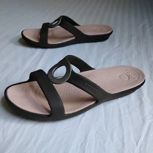 Crocs Sandals 9 Sanrah Circle Slide Slip On Casual Travel Beach - Picture 1 of 12