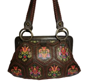BOLSO DE MANO ISABELLA FIORE BOHEMIO SUECO NÓRDICO MARCO DURO BORDADO Y2K $625 - Imagen 1 de 24