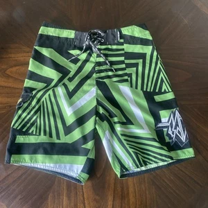 Maui and Sons Board Shorts 36 Men Swim Trunks Green Black White Geometric Pocket - Picture 1 of 7