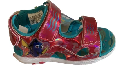 Sandalias de moda Josmo Finding Dory para niñas, rojas/azules, 11 M US Little Kid Foto 1 de 4