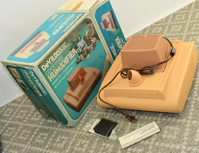 03341300272Vintage Devilbiss Cool Mist Humidifier Vaporizer Model 272 - Image 1 of 4