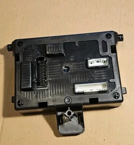 2008 GENIUNE RENAULT CLIO III COMFORT BODY CONTROL MODULE 8200652289 - Picture 1 of 5