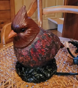 Red Cardinal Lamp Stained Glass Metal Base Bird Light (27A) - Picture 1 of 8