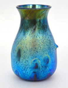 Jarrón brillo azul con diseño de nódulo. Por Saúl Alcaraz - Imagen 1 de 3