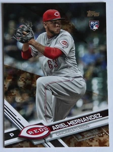 RARE! 2017 TOPPS #US48 #/25 CAMO ARIEL HERNANDEZ RC ROOKIE CARD REDS BREWERS - Picture 1 of 2