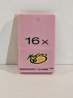 Mad Catz 16x Memory Cube (1019) 粉红色 – 适用于任天堂 GameCube — 第 1/2 张图片