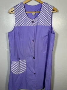 Vintage Nylon Dinner Lady Uniform Hausmantel Größe 16/18 lila weiß Gingham - Bild 1 von 8