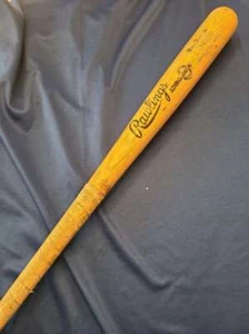 Carney Lansford Game Used Louisville Slugger Baseball Bat Uncracked - Picture 1 of 1