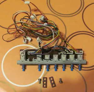 Repuestos usados Yaesu FT-757 GX - Bloqueo de botones F2557000, PWR...AGC - Imagen 1 de 2