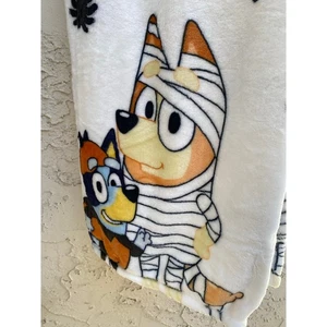Couverture en peluche Halloween bleue 50x70 | Imprimé maman et pirate - Photo 1/4