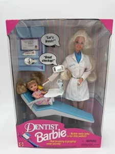Blonde Barbie Puppe Zahnarzt & Kelly Mattel 17255 1997 Neu in OVP - Bild 1 von 8