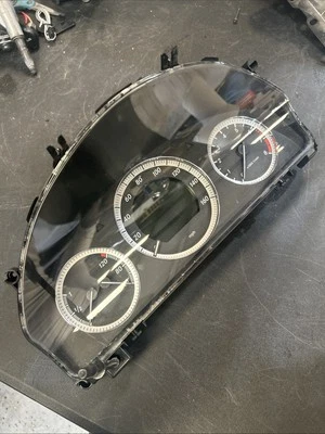 08-11 Cuadro velocímetro instrumento Mercedes Benz W204 C250 2045409548 OEM Foto 1 de 4