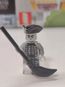 NEW Pirates of the Caribbean Officer Magda Custom Lego Minifigure Silent Mary - Picture 1 of 3