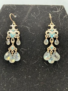 Pendientes colgantes de cuentas color turquesa aguamarina en tono plata - Imagen 1 de 3