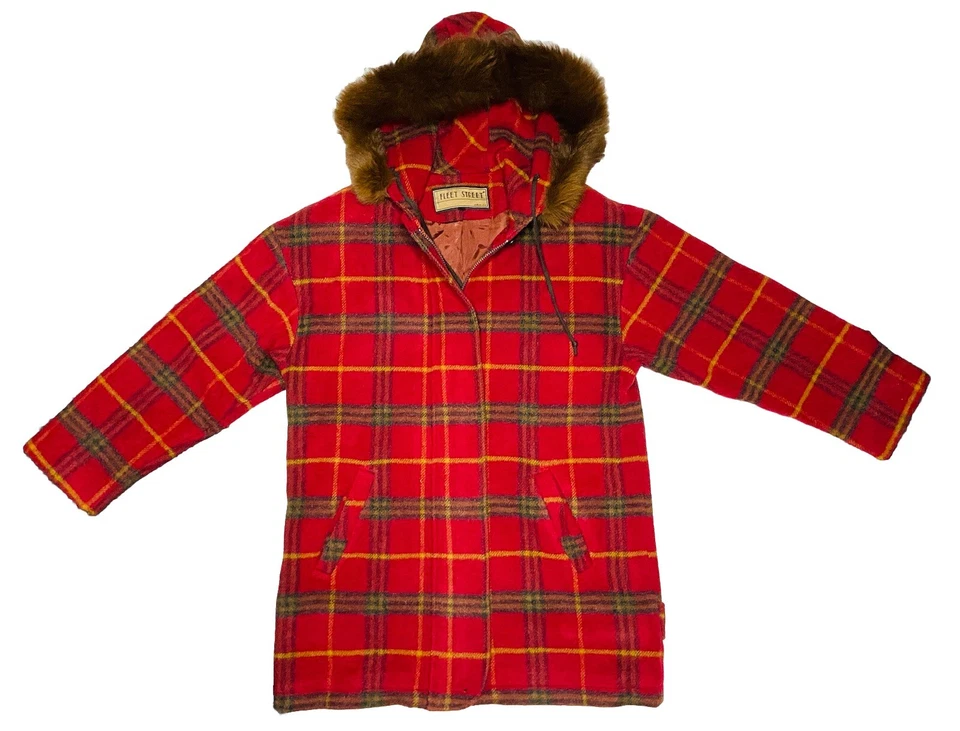 *De colección* Abrigo Parka con Capucha de Lana a Cuadros Rojo Street para Mujer; Hecho en EE. UU.; 8 Foto 1 de 4