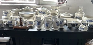 Pfaltzgraff Yorktowne Heritage 75 Piece Set Read - Picture 1 of 21