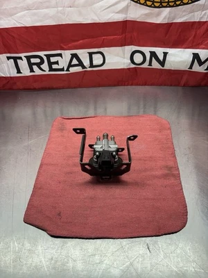 Used OEM 08-17 Victory IAC Idle Air Control Cross Country Roads Magnum 4011638 - Image 1 of 4