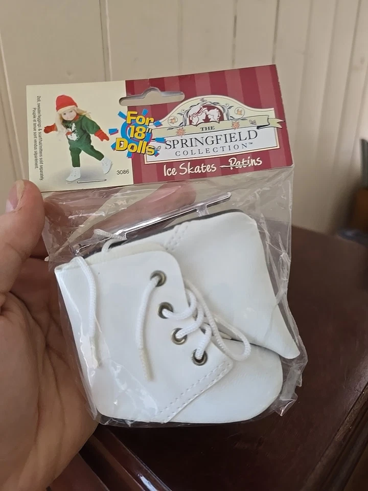 Zapatos de muñeca Springfield Collection patines de hielo vintage 3086 para muñecas de 18" Foto 1 de 3