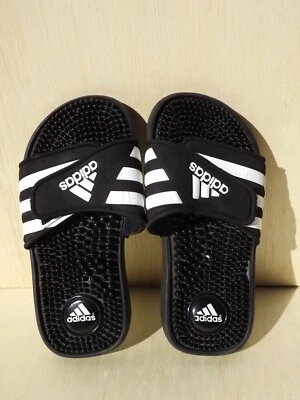 Sandália Adidas Youth Adissage Slides tamanho 1Y preta/branca/preta masculina - Imagem 1 de 4