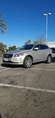 2017 Volvo XC60 T6 INSCRIPTION - Image 1 of 4