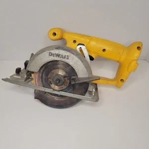 DeWalt DW936 18V Circular 5-3/8" Trim Saw Tool Only WORKS - Picture 1 of 4