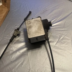 1996 1997 1998 FORD MUSTANG CRUISE CONTROL MODULE & CABLE  OEM - Picture 1 of 5