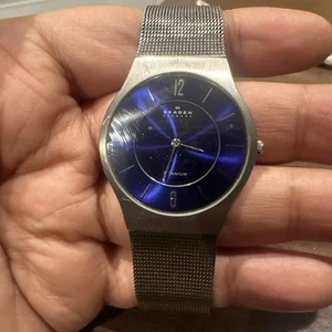 Skagen Denmark Blue Dial Mens Watch 34mm Mesh Adjustable Band Watch For Repair - Imagen 1 de 6