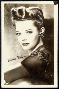 Tarjeta postal con foto real de la cantante de actriz estadounidense Vivien Blaine EKC de los años 40 RPPC - Imagen 1 de 2