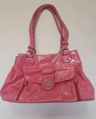 Cartera retro rosa vintage con patrón de cocodrilo. Lote de compartimentos Foto 1 de 4