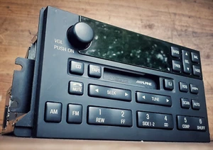 Alpine Radio 99-02 Ford Expedition Lincoln Continental YF3F-18C870-BA - Picture 1 of 7