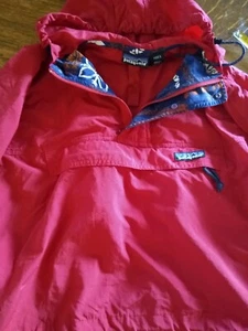 Patagonia Red Windbreaker Kids' 6 Hooded, Folds into pocket, Made In USA, EUC - Picture 1 of 12